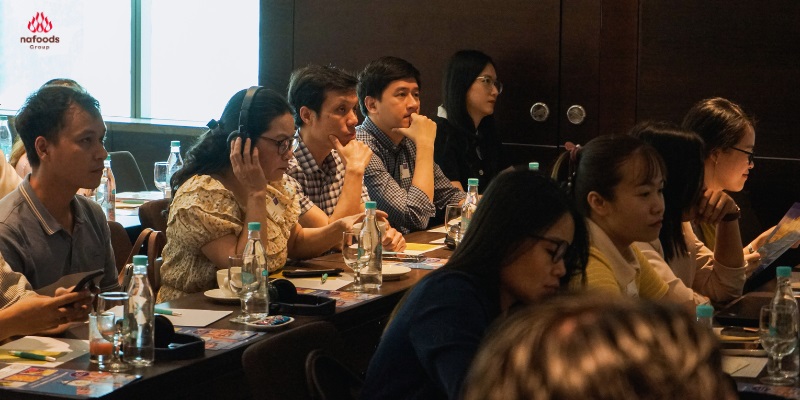 Các nhà sản xuất trái cây và công ty phụ trợ tại global juice roadshow